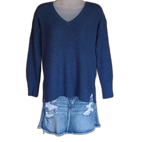 American Eagle Mini Jean Skirt Distressed Worn Denim Frayed Hem Mid Wash Pockets - Picture 12 of 16